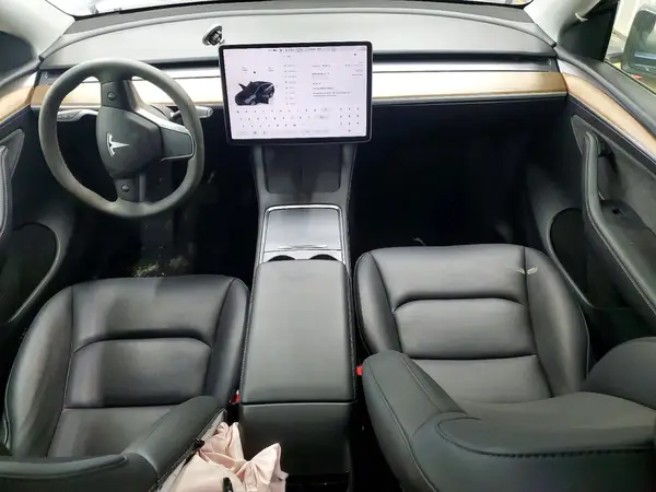 7SAYGDEE9RF988634 2024 TESLA MODEL Y - Image 8