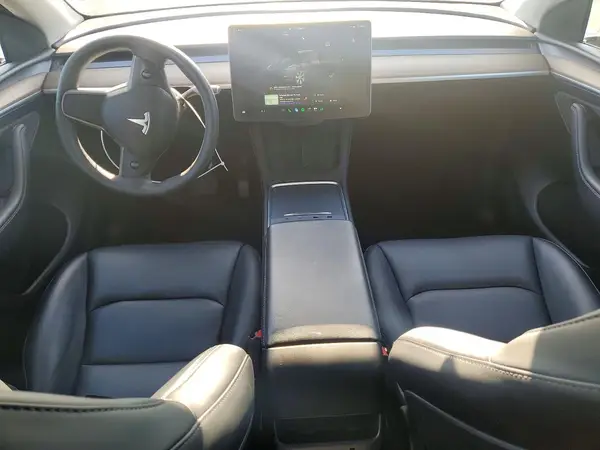 7SAYGDEE9RF988973 2024 TESLA MODEL Y - Image 8
