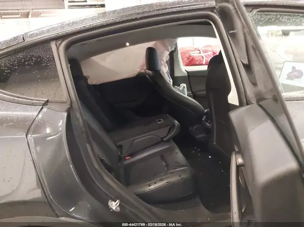 7SAYGDEE9RF991825 2024 TESLA MODEL Y - Image 8
