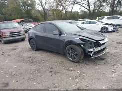 7SAYGDEE9SA337250 2025 TESLA MODEL Y