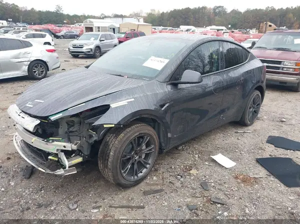 7SAYGDEE9SA337250 2025 TESLA MODEL Y - Image 2