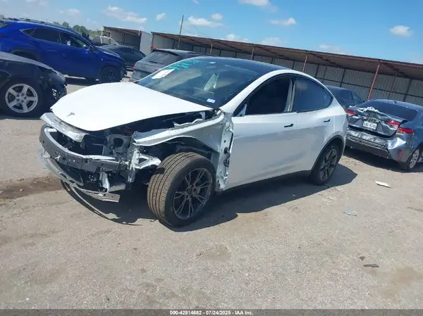 7SAYGDEE9SA342965 2025 TESLA MODEL Y - Image 2