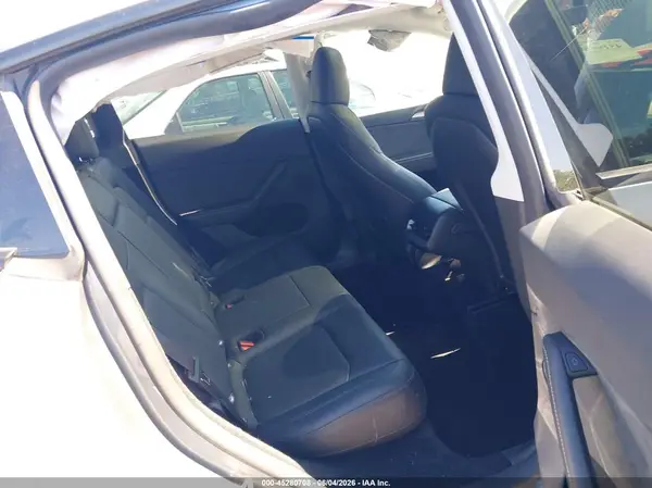 7SAYGDEE9SA344926 2025 TESLA MODEL Y - Image 8