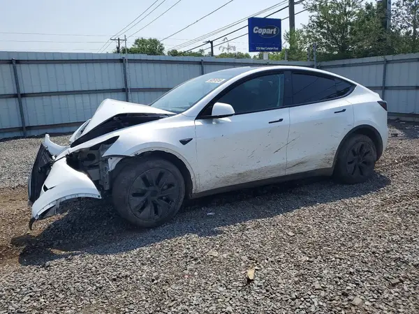 7SAYGDEE9SA344960 2025 TESLA MODEL Y - Image 1
