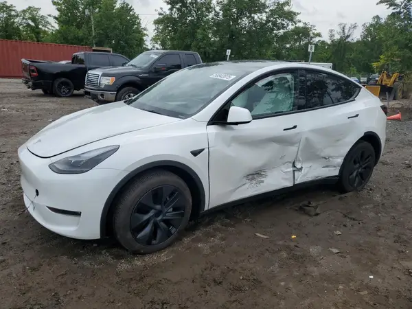 7SAYGDEE9SA345915 2025 TESLA MODEL Y - Image 1