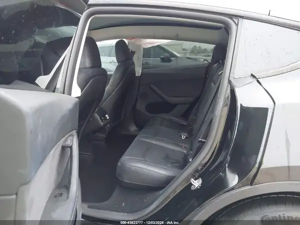 7SAYGDEE9SA347390 2025 TESLA MODEL Y - Image 8