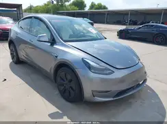 7SAYGDEE9SA347647 2025 TESLA MODEL Y