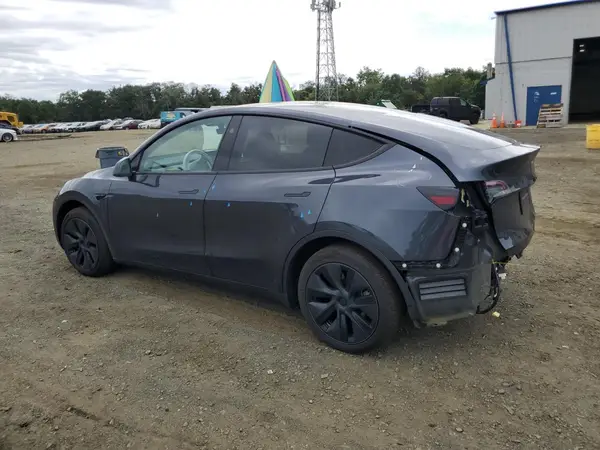 7SAYGDEE9SA351634 2025 TESLA MODEL Y - Image 2