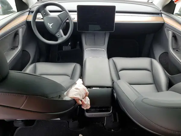 7SAYGDEE9SA353397 2025 TESLA MODEL Y - Image 8