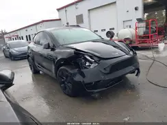 7SAYGDEE9SA355439 2025 TESLA MODEL Y