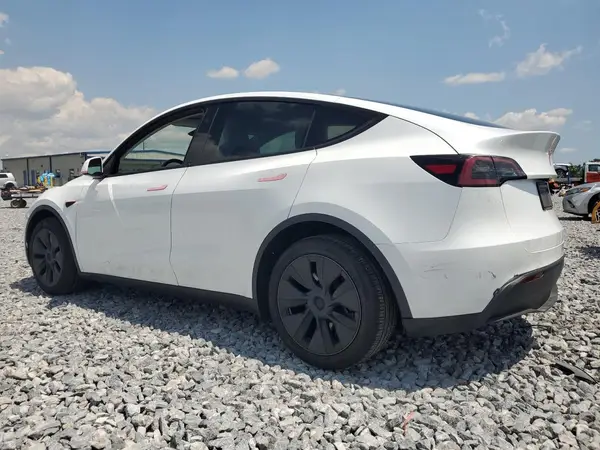 7SAYGDEE9SA356817 2025 TESLA MODEL Y - Image 2