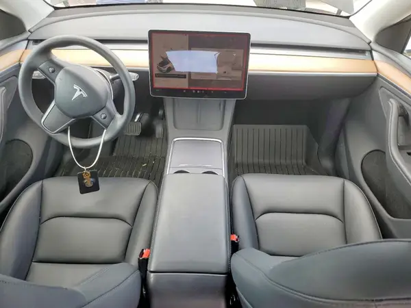 7SAYGDEE9SA369468 2025 TESLA MODEL Y - Image 8