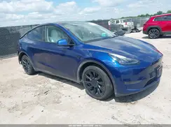 7SAYGDEE9SA372032 2025 TESLA MODEL Y