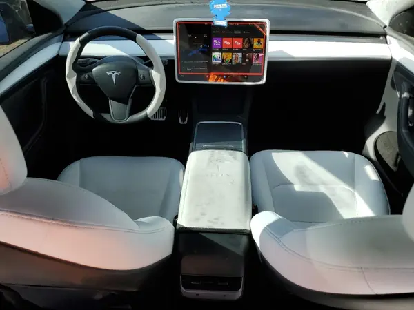 7SAYGDEE9SF234610 2025 TESLA MODEL Y - Image 8