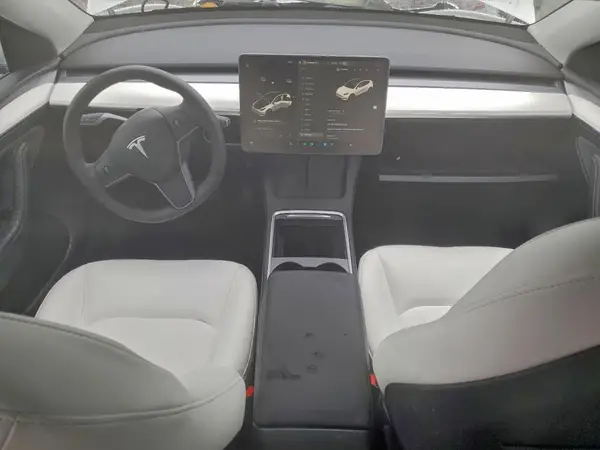 7SAYGDEE9SF236020 2025 TESLA MODEL Y - Image 8