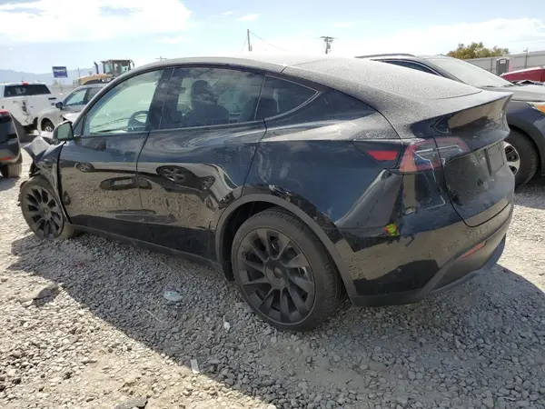 7SAYGDEE9SF257725 2025 TESLA MODEL Y - Image 2