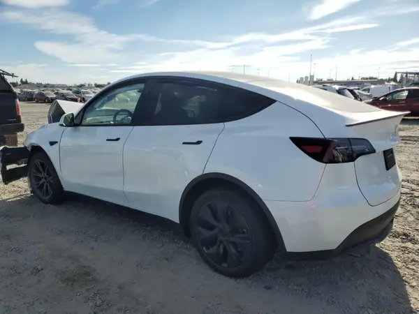 7SAYGDEE9SF276162 2025 TESLA MODEL Y - Image 2