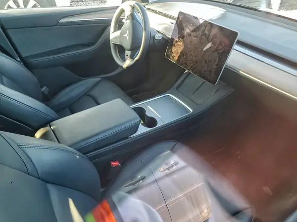 7SAYGDEE9SF288201 2025 TESLA MODEL Y - Image 8
