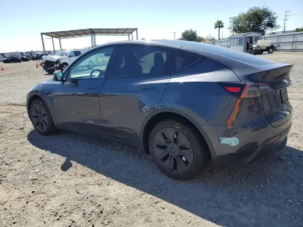 7SAYGDEE9SF299098 2025 TESLA MODEL Y - Image 2