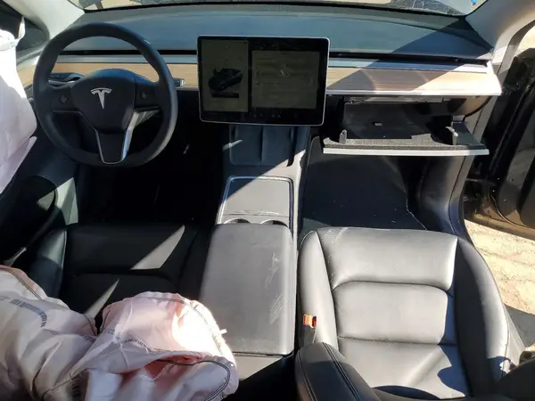 7SAYGDEE9SF300007 2025 TESLA MODEL Y - Image 8