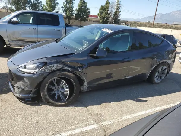 7SAYGDEE9SF302274 2025 TESLA MODEL Y - Image 1