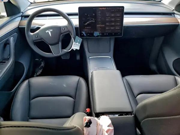 7SAYGDEE9SF302758 2025 TESLA MODEL Y - Image 8