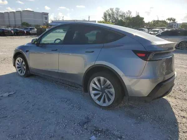 7SAYGDEE9TA381427 2026 TESLA MODEL Y - Image 2