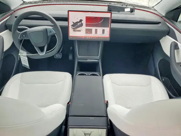 7SAYGDEE9TA382240 2026 TESLA MODEL Y - Image 8