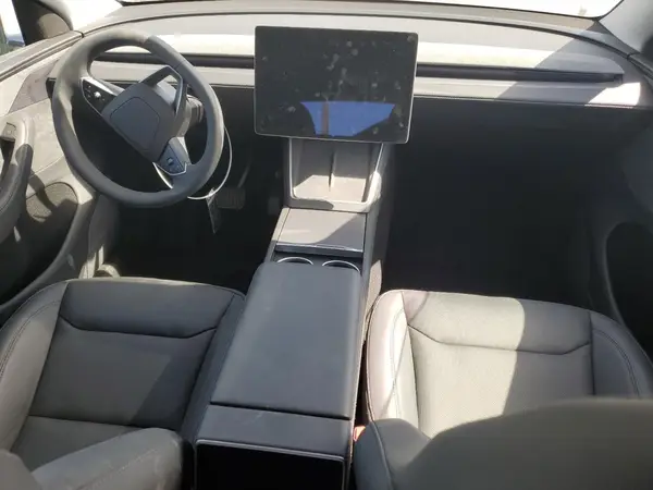 7SAYGDEE9TA387924 2026 TESLA MODEL Y - Image 8