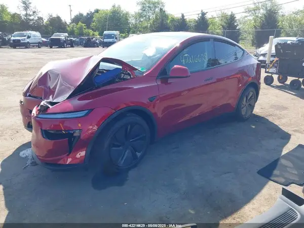 7SAYGDEE9TA389169 2026 TESLA MODEL Y - Image 2