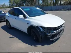 7SAYGDEE9TA391018 2026 TESLA MODEL Y