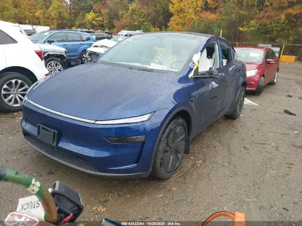 7SAYGDEE9TA408657 2026 TESLA MODEL Y - Image 2
