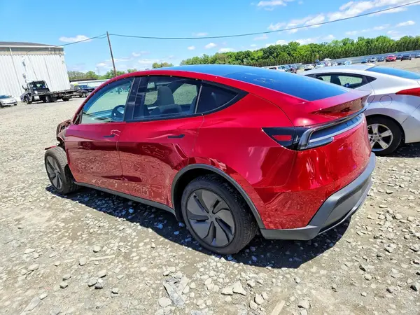 7SAYGDEE9TA426415 2026 TESLA MODEL Y - Image 2