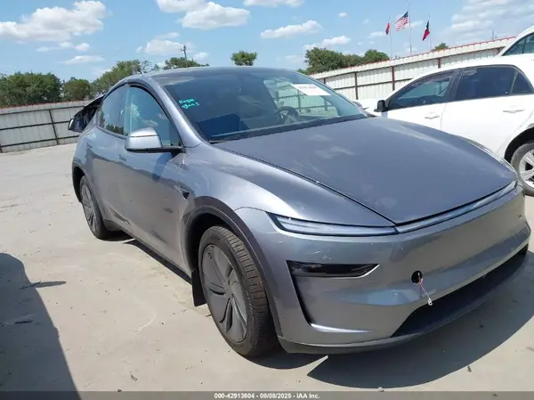 7SAYGDEE9TA428228 2026 TESLA MODEL Y - Image 1