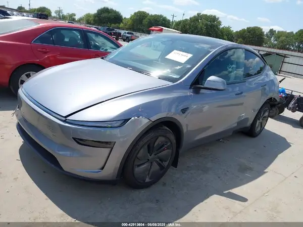 7SAYGDEE9TA428228 2026 TESLA MODEL Y - Image 2