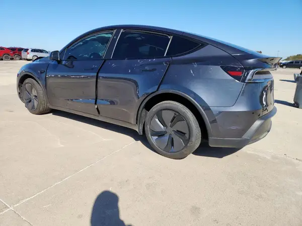 7SAYGDEE9TA432991 2026 TESLA MODEL Y - Image 2