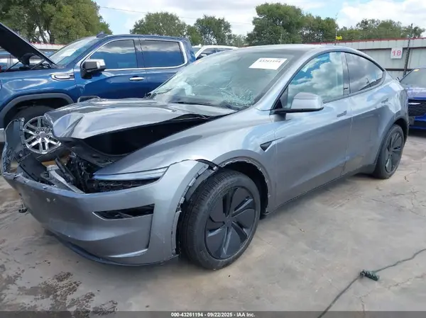 7SAYGDEE9TA455316 2026 TESLA MODEL Y - Image 2