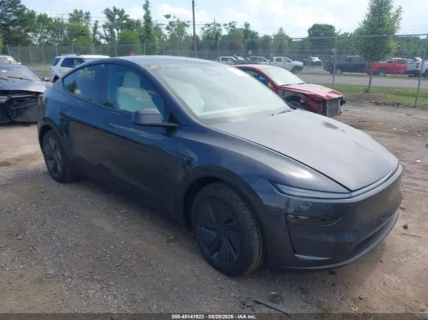 7SAYGDEE9TA667147 2026 TESLA MODEL Y - Image 1