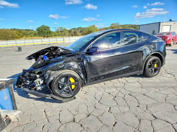 7SAYGDEE9TA679847 2026 TESLA MODEL Y - Image 1