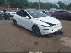 7SAYGDEE9TA733468 2026 TESLA MODEL Y