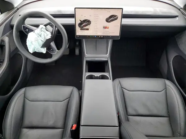 7SAYGDEE9TF326690 2026 TESLA MODEL Y - Image 8