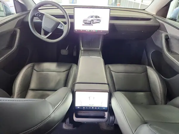 7SAYGDEE9TF331503 2026 TESLA MODEL Y - Image 8