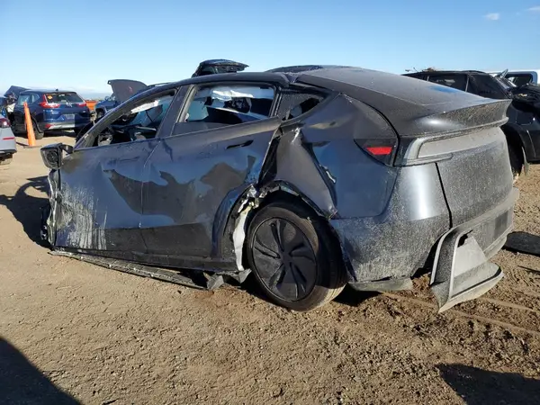 7SAYGDEE9TF336121 2026 TESLA MODEL Y - Image 2