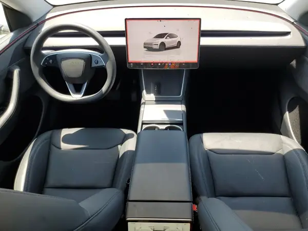 7SAYGDEE9TF339116 2026 TESLA MODEL Y - Image 8