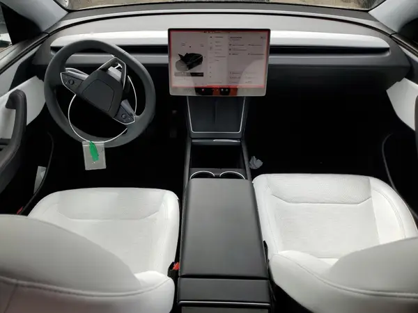 7SAYGDEE9TF342310 2026 TESLA MODEL Y - Image 8