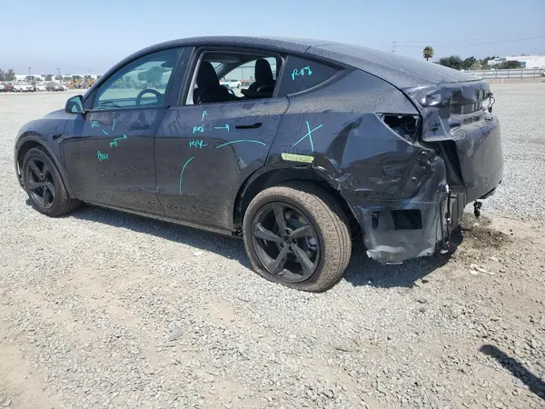 7SAYGDEE9TF343344 2026 TESLA MODEL Y - Image 2