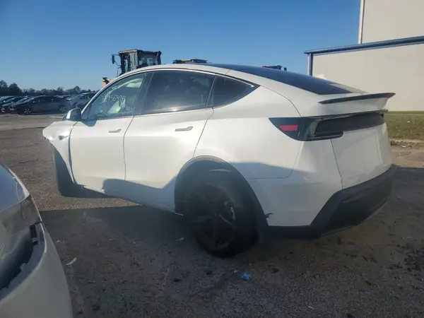 7SAYGDEE9TF344185 2026 TESLA MODEL Y - Image 2