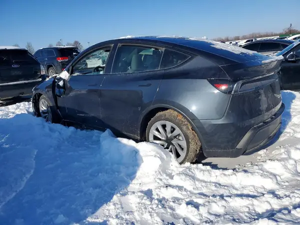 7SAYGDEE9TF348785 2026 TESLA MODEL Y - Image 2