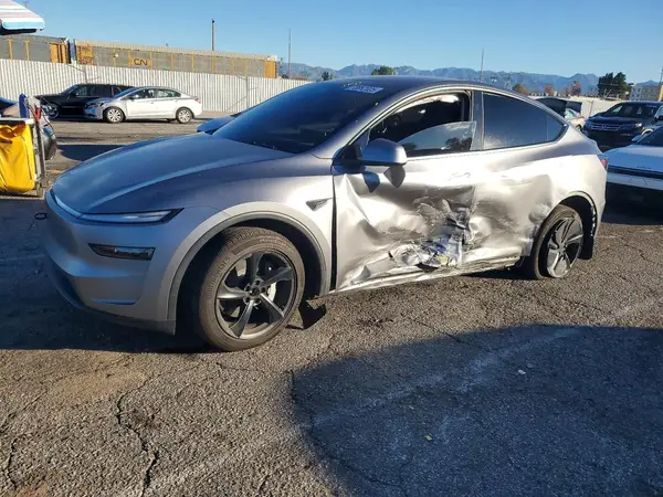 7SAYGDEE9TF351332 2026 TESLA MODEL Y - Image 1