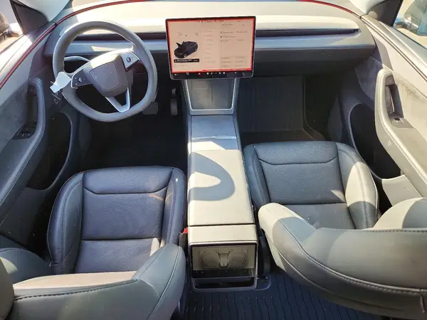 7SAYGDEE9TF366607 2026 TESLA MODEL Y - Image 8